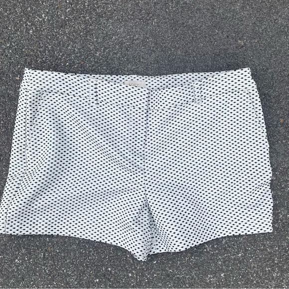 LOFT Black and‎ White Bermudas Classic Tailored Shorts - Picture 1 of 5